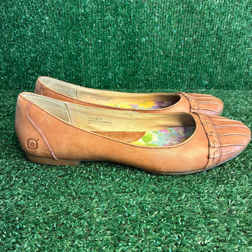 Born B12116 Leather Pleated Toe Comfort Classic Ballet Flats Tan Womens Size 7.5